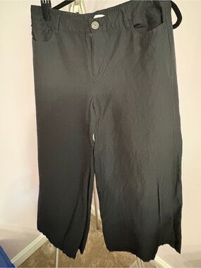 Women's Black Casual Wide-Leg Cropped Pants